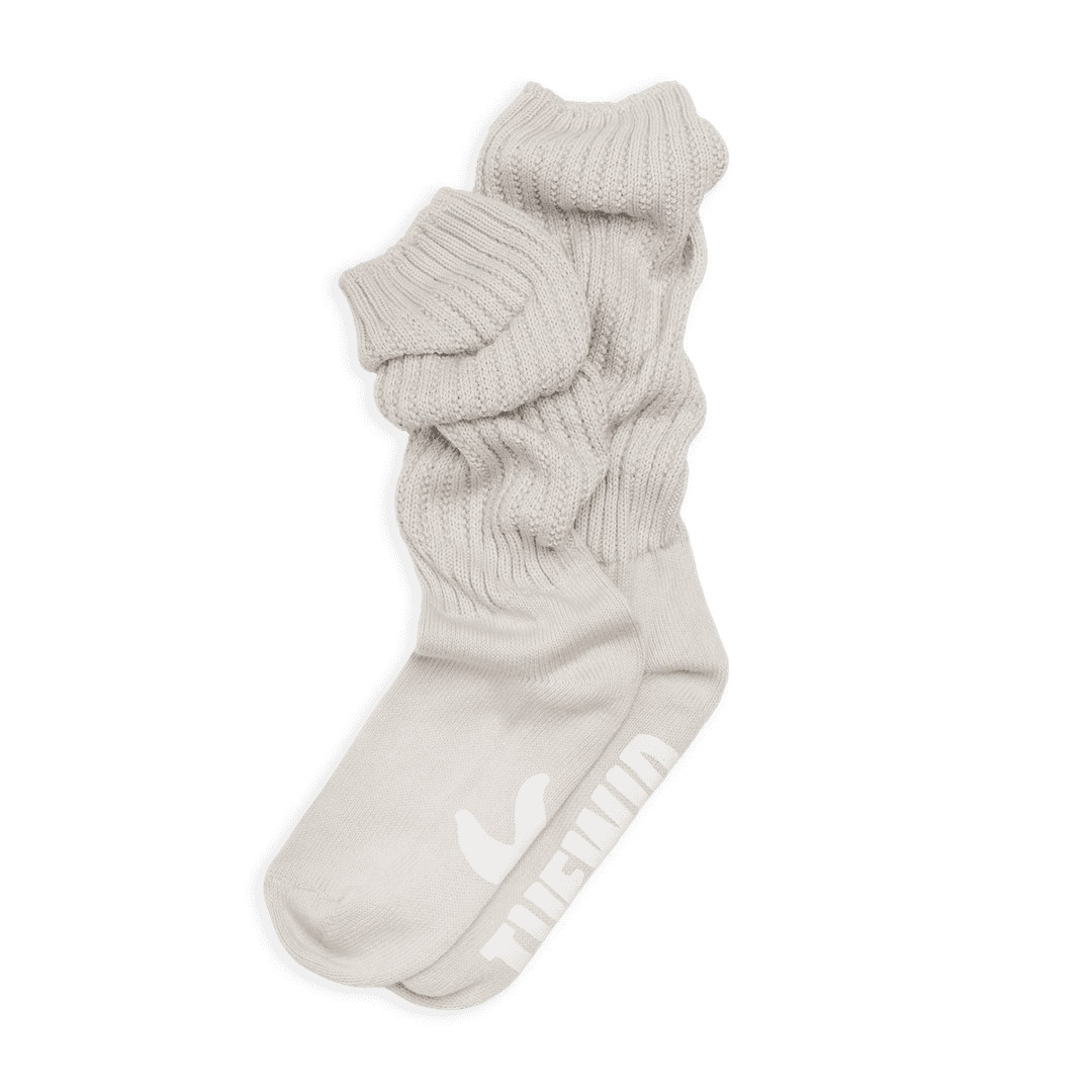 TUEWID STARFISH logo slouch socks in ecru