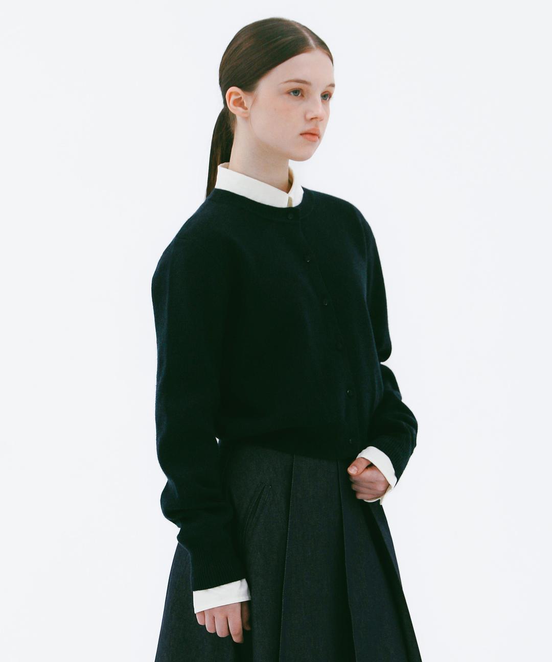 Blissful Round Knit Cardigan_Navy