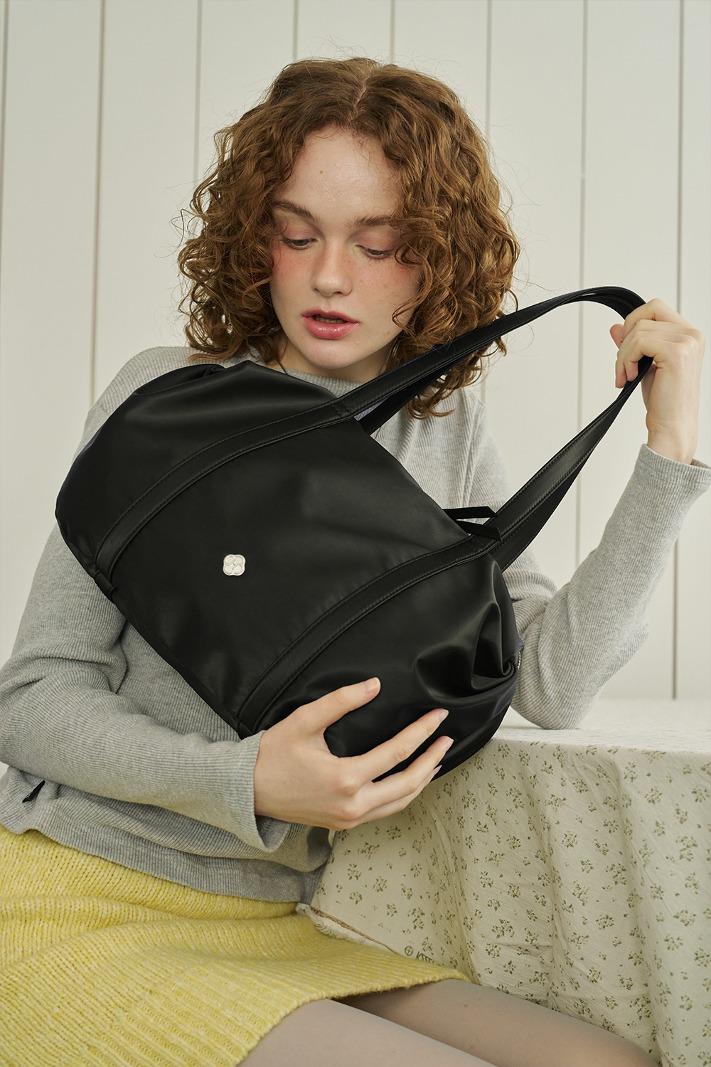 오로라 셔링 더플백_블랙