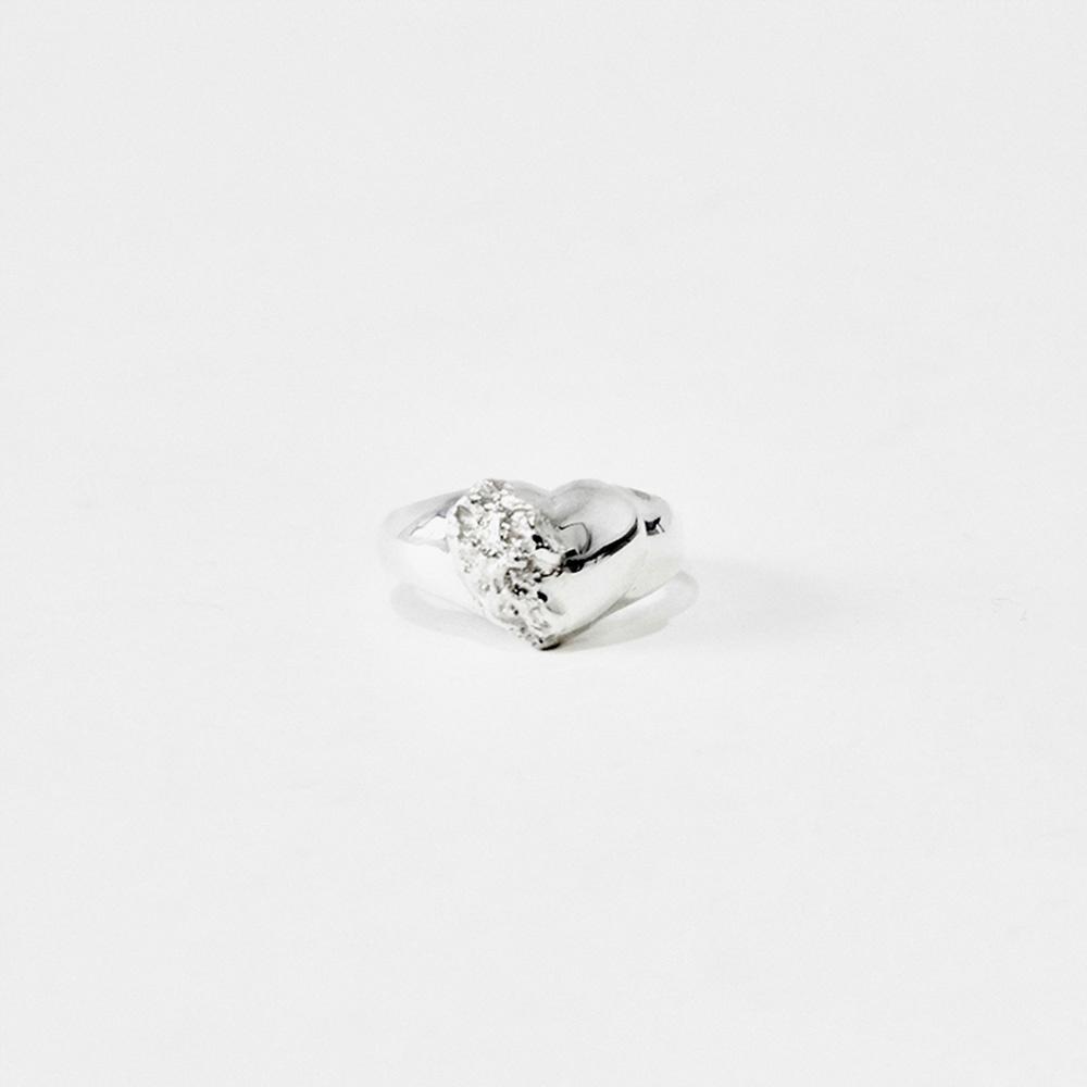 shape of love ring (silver)