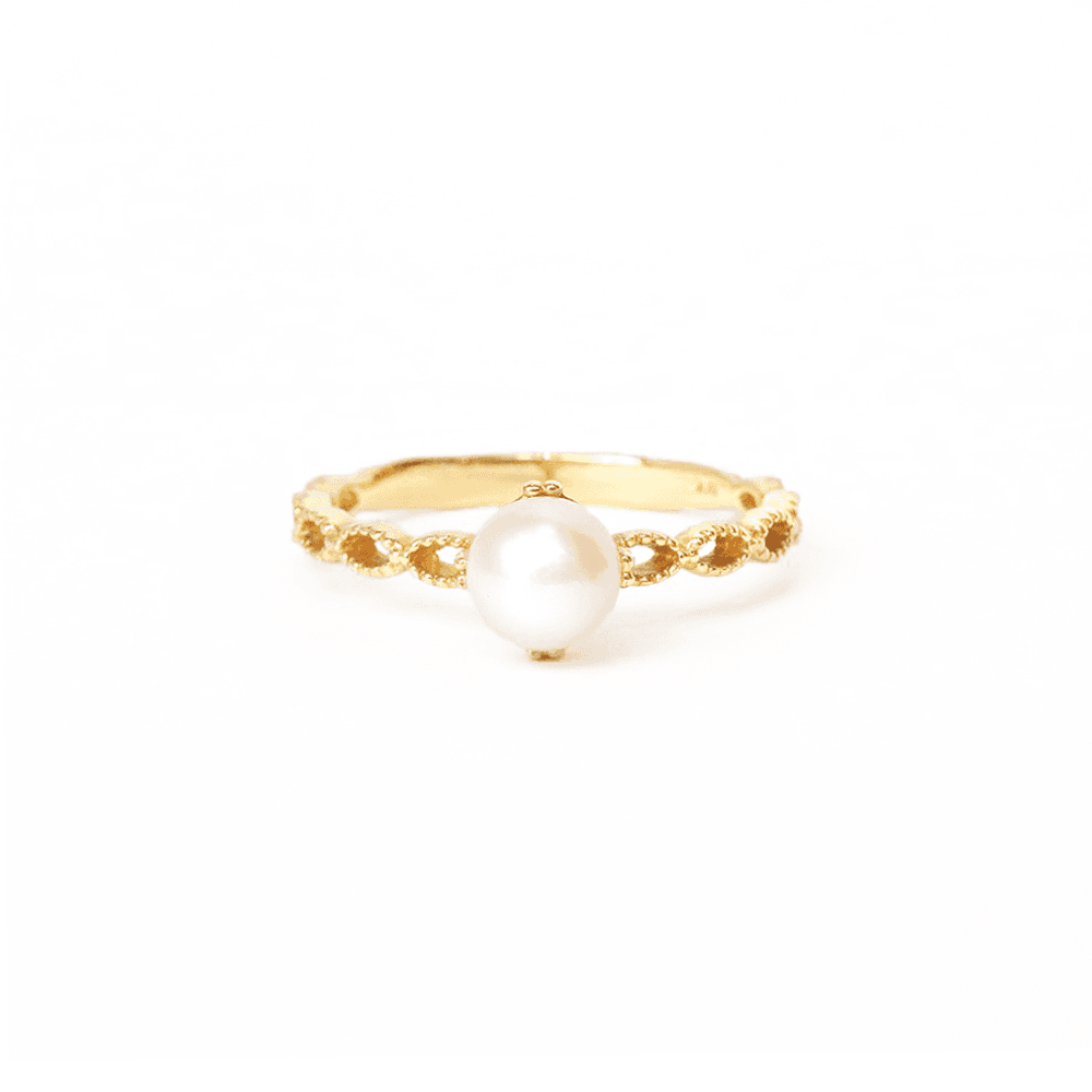 Middle age pearl R.