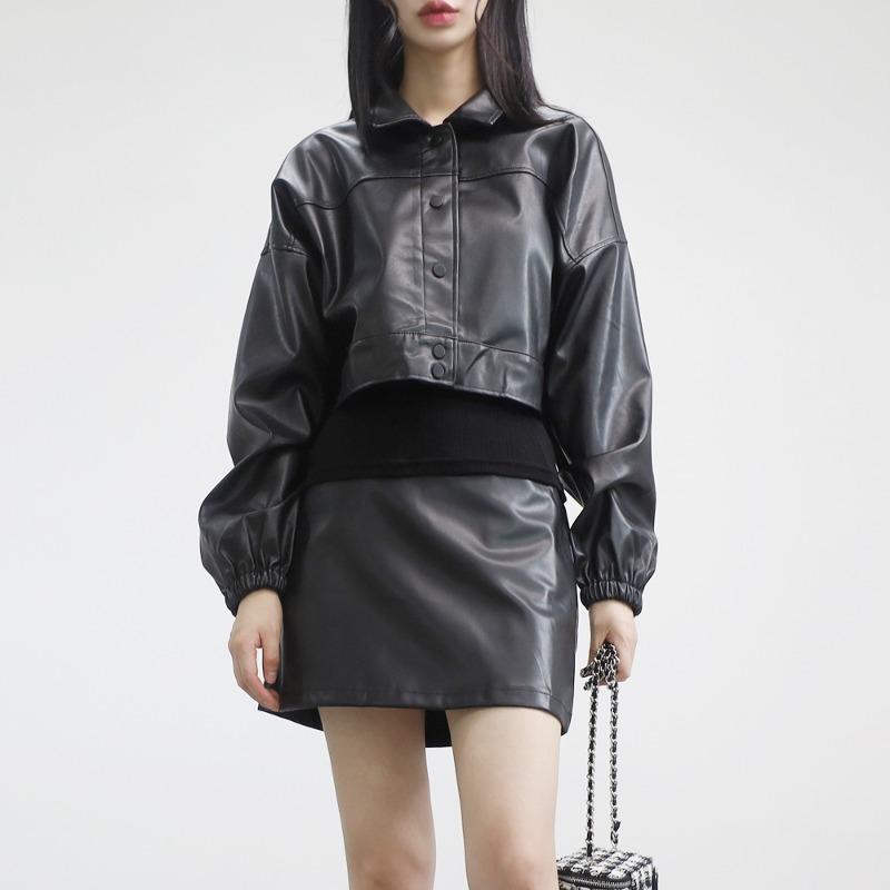 로블 레더 크롭 자켓