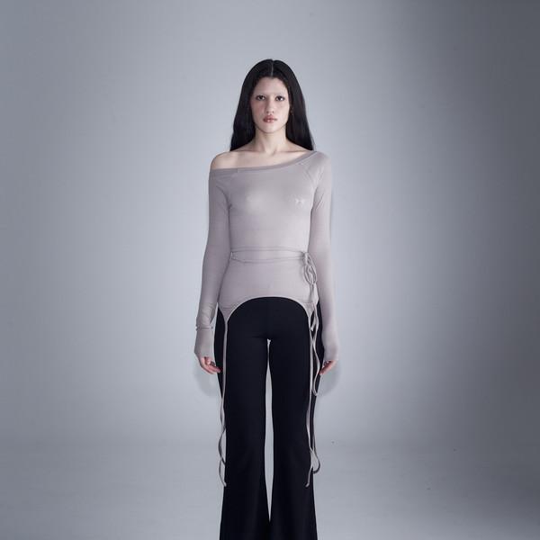 UNBALANCE SHOULDER T (BEIGE)