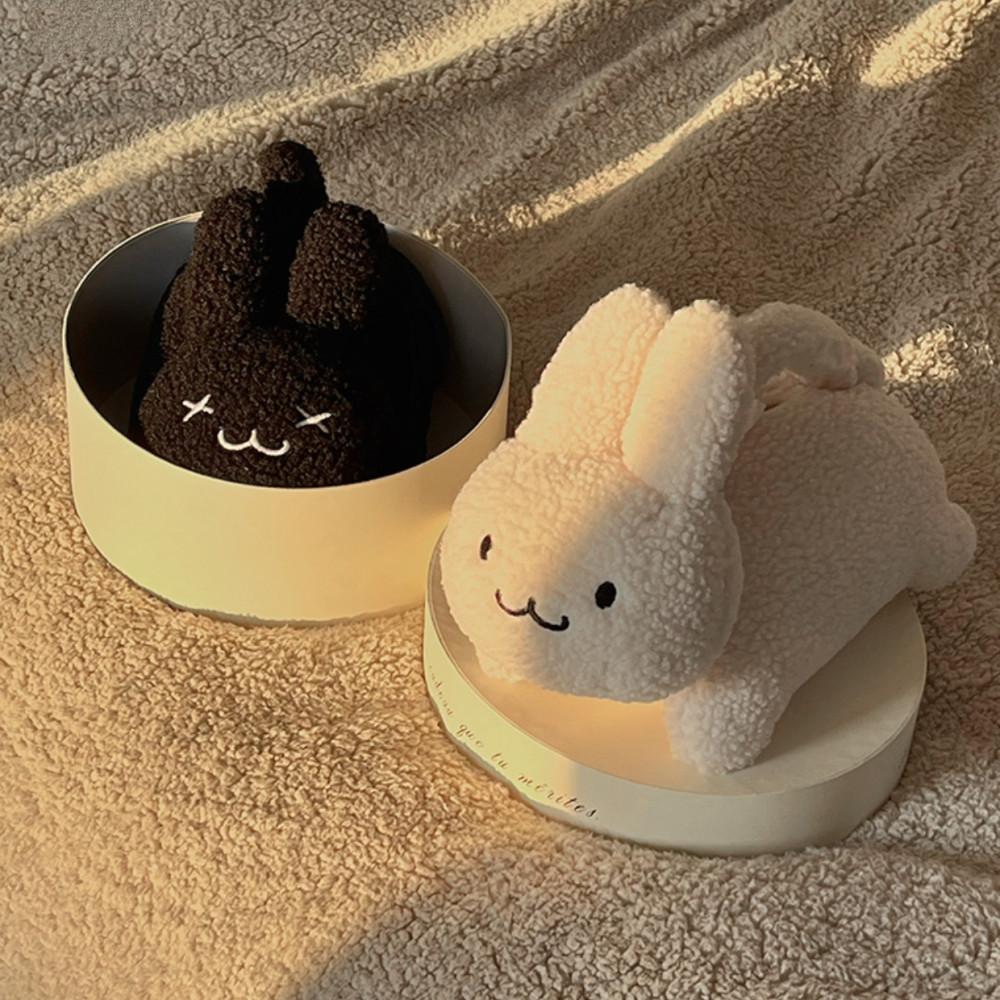 XOXO Rabbit Tissue Case 키치한 패브릭 티슈 케이스