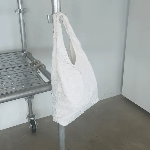 디런 자가드 엠보싱 숄더백