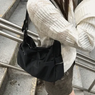 나일론 미디움 숄더백