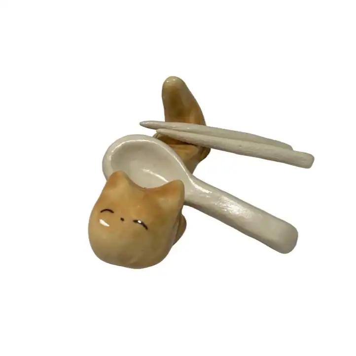 액체고양이 수저받침