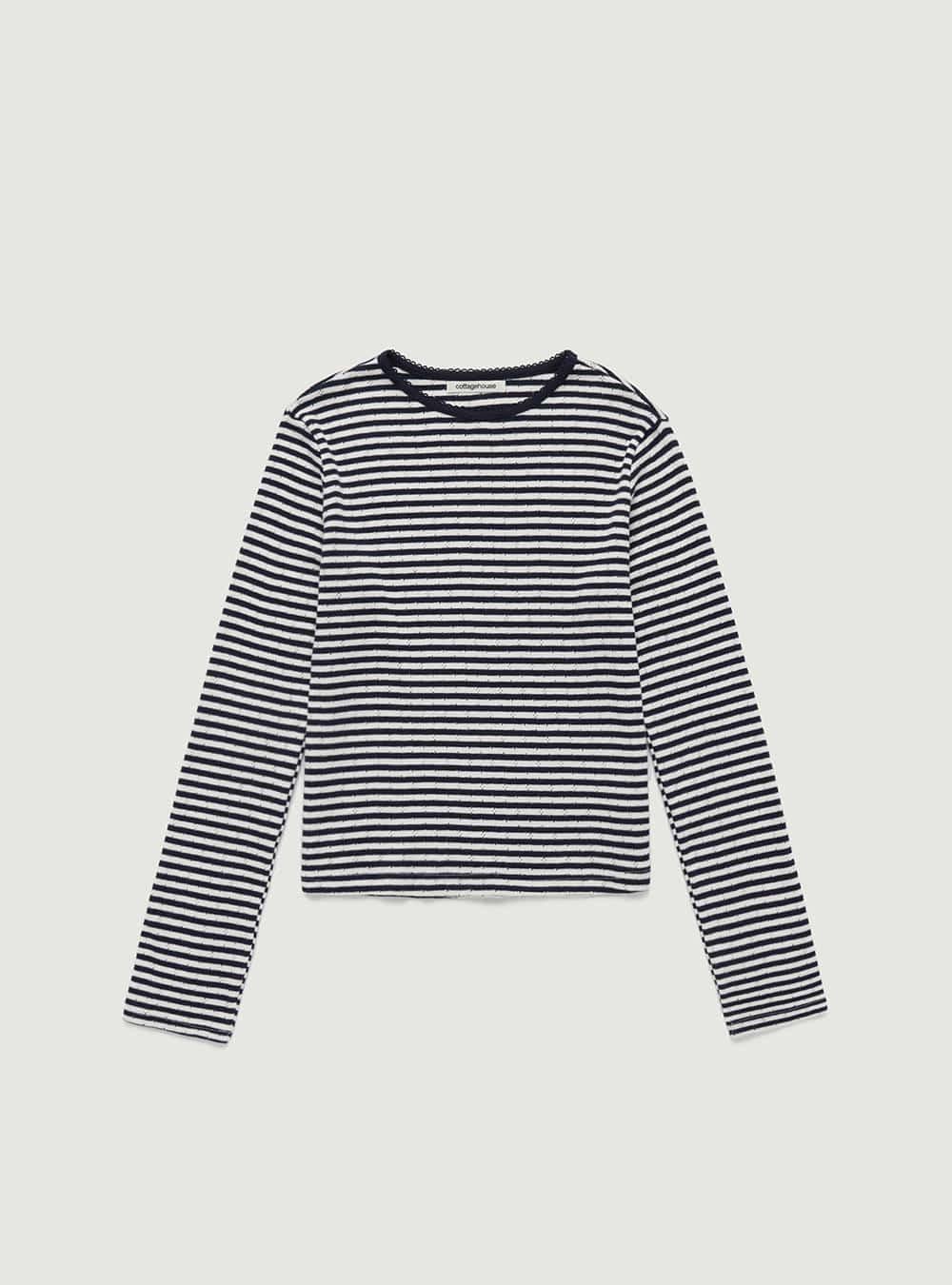 Point neck stripe t-shirt. Navy
