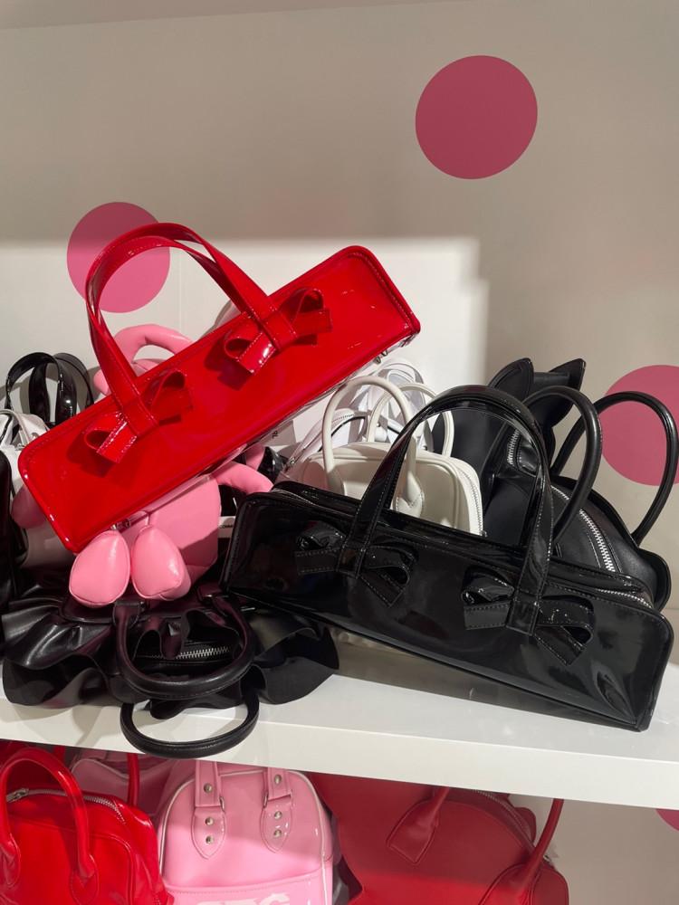 꼼데가르송 걸 에나멜 리본 직사각 토트백 NZK210