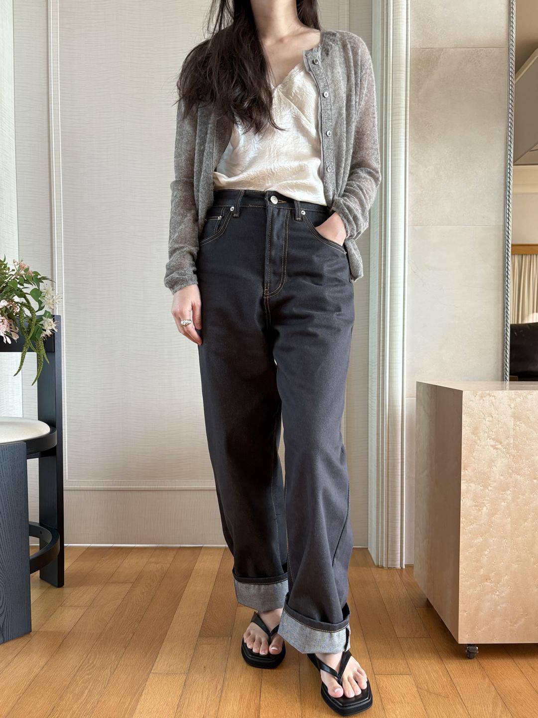 Raw denim (non-fade)