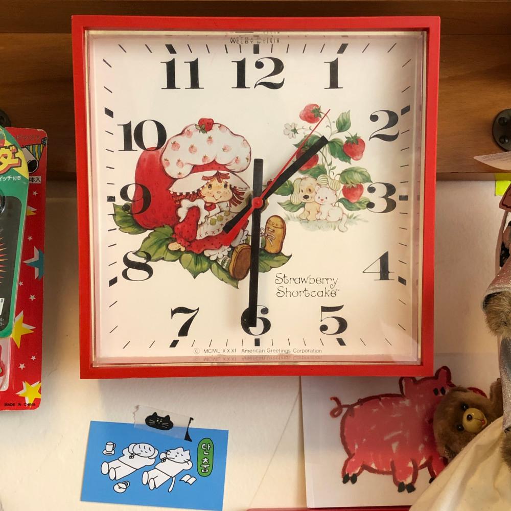[중고]빈티지 스트로베리 벽시계 / strawberry wall clock / 레트로 벽시계