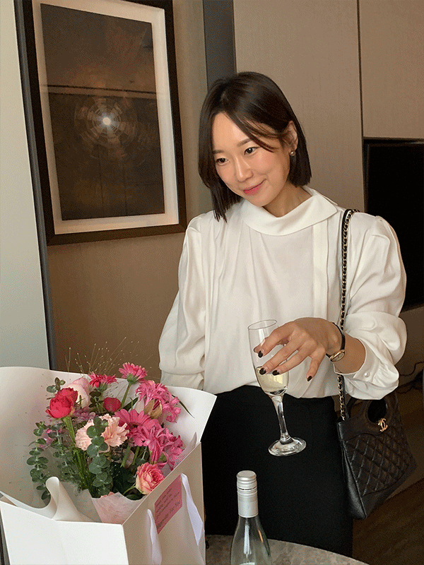 젬마 뮤즈 하이넥카라 퍼프블라우스(주문시 5일이상 소요) [size:44반~66반]