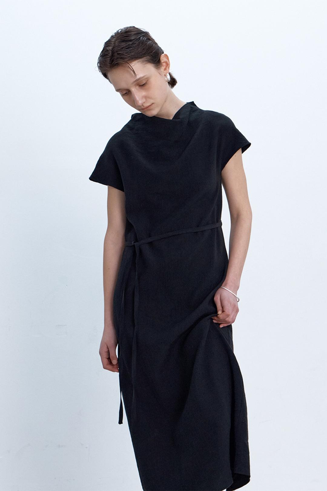 [6/5예약출고][25SS] PLEATED LONG ONE-PIECE BLACK