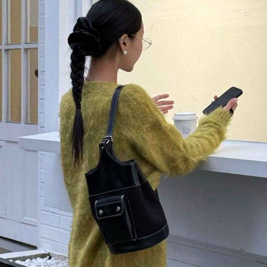 Pocket Bucket Bag (Black)