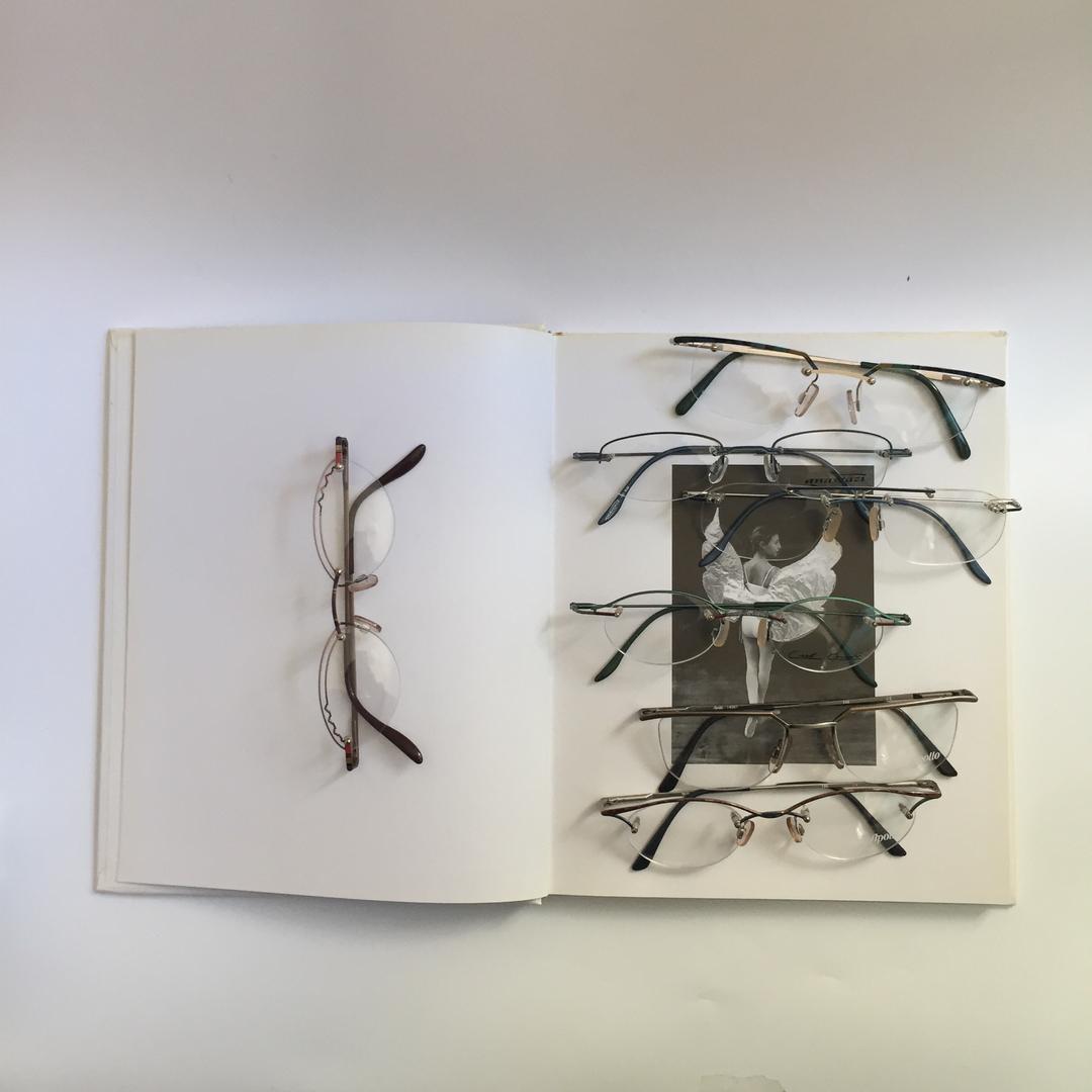 Apollo half mute vintage glasses