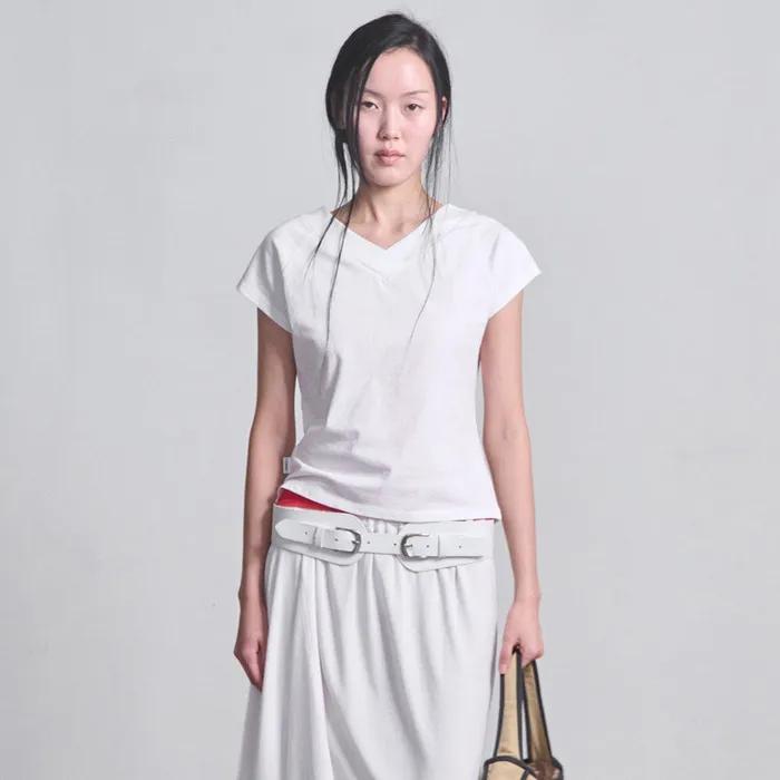 V-Neck Raglan Half Top _ White