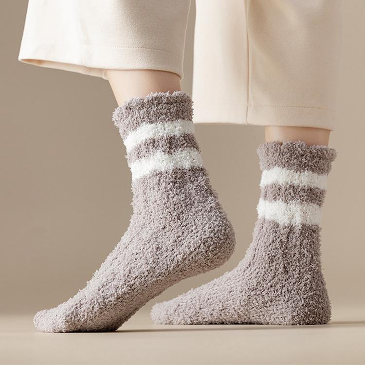 [4개 구성] 보들보들 도톰한 양털 컬러 수면양말 세트 4가지 디자인 세트