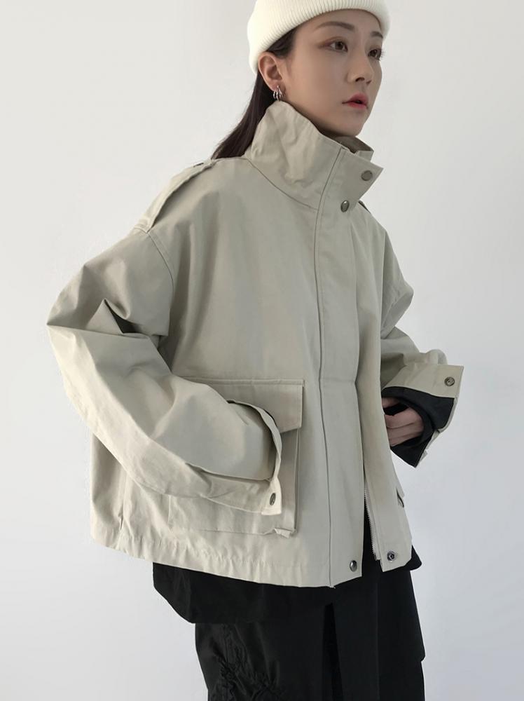 [UNISEX] HIGH NECK HALF JP (beige / black)
