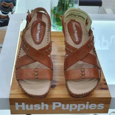 AK몰_허시파피 세이브존05 여성 통굽 스티치 샌들 SZ3Y741