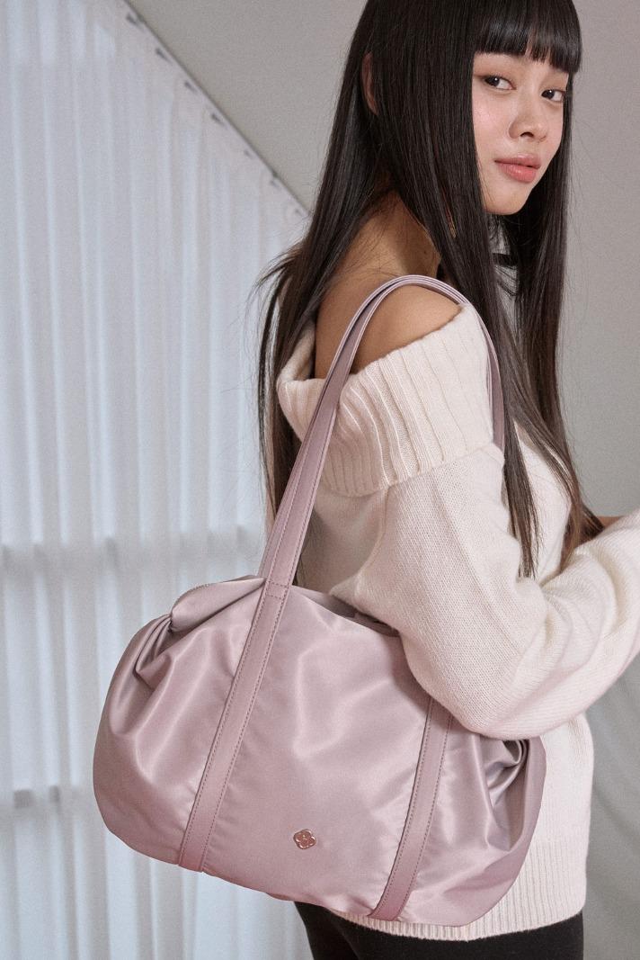 오로라 셔링 더플백_라일락