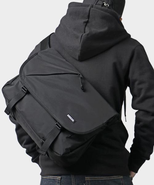 아그네스 메신저백_Black