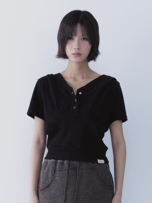 SUMMER THREE BUTTON HOODIE BLACK