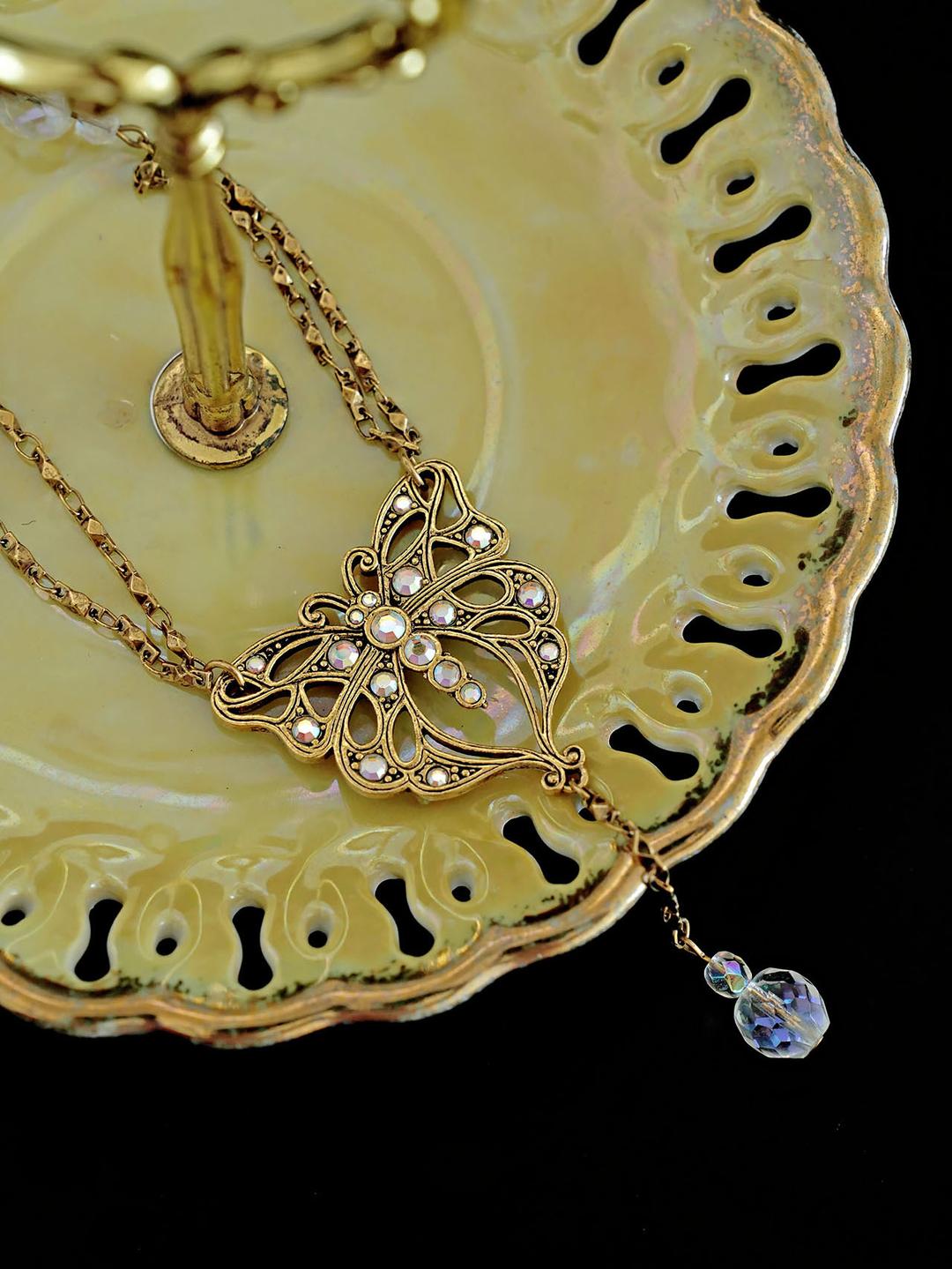 [Avon] Butterfly Filigree Gold Necklace