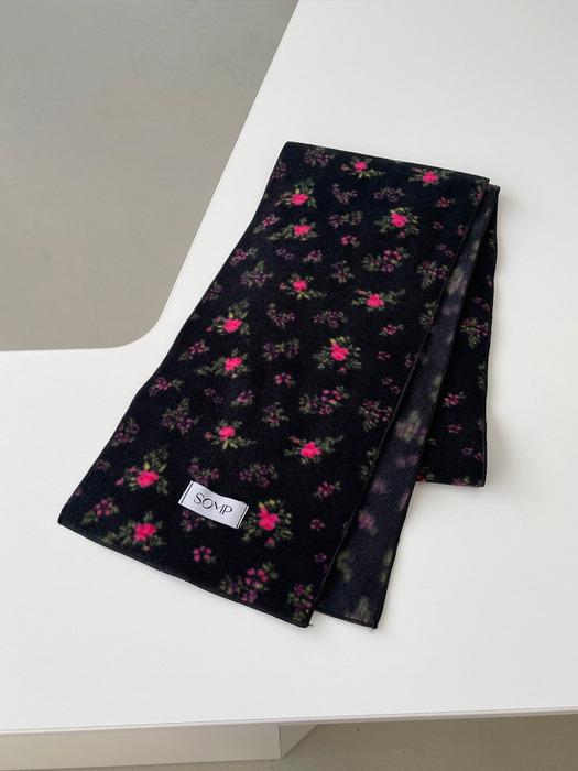 Wide flower muffler