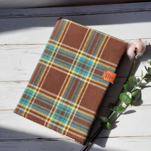 따뜻한 체크 북커버