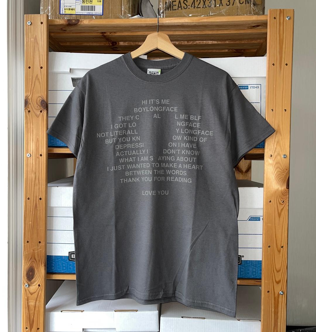 Love Between the Words T-shirt [ Charcoal Grey ]