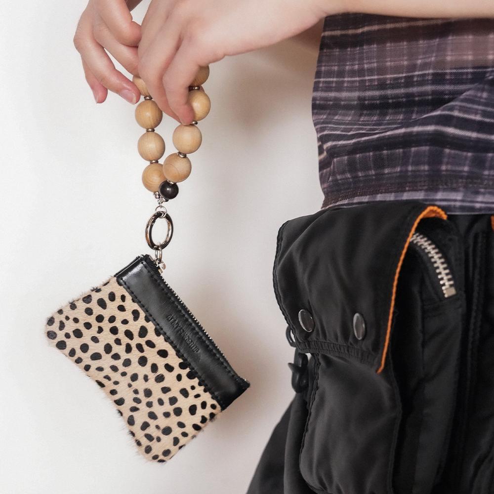 [RE-ORDER] Pony Hair Wallet Leo Pony (Leopard)