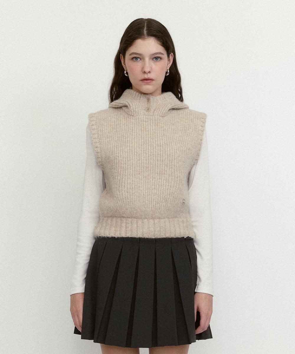 니트 바라클라바 후드 베스트 베이지