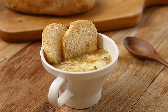 피노 손잡이 머그 컵