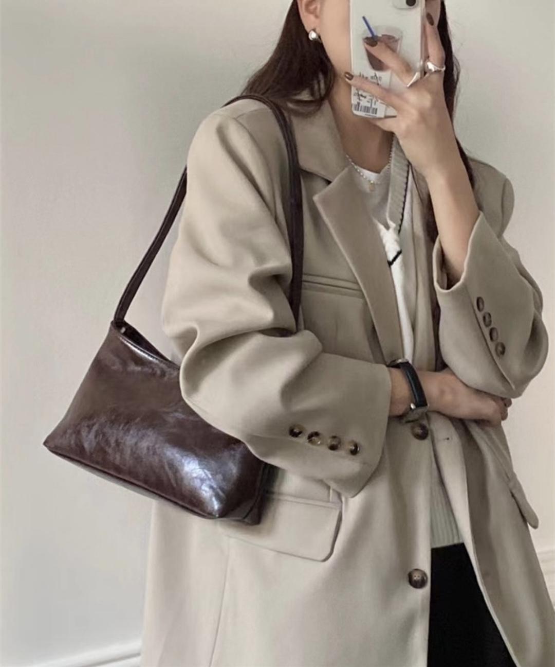 크랙 빈티지 비건 레더 심플 호보백 바게트백 숄더백 가방 블랙 실버 카멜 브라운 베이지