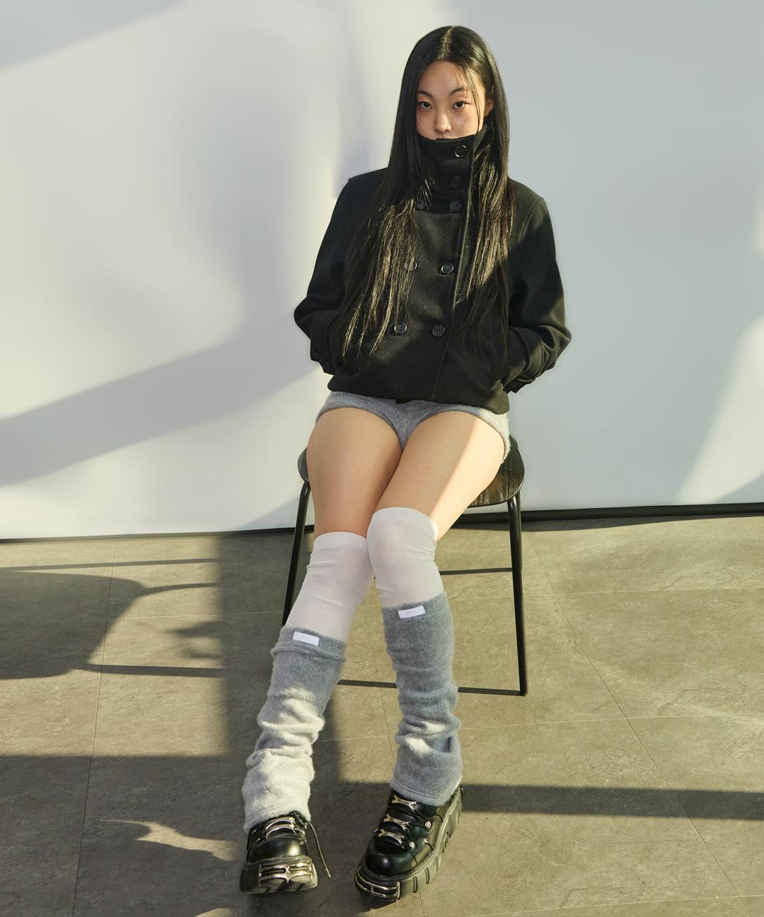 [12/22 예약 배송] FUR SHORTS & LEG WARMER [GREY]