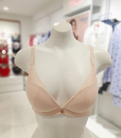 이런 상품 어때요? [트라이엄프] 베이지 에어+오일 드리밍 딥브이 브라 TDWBR113 BE