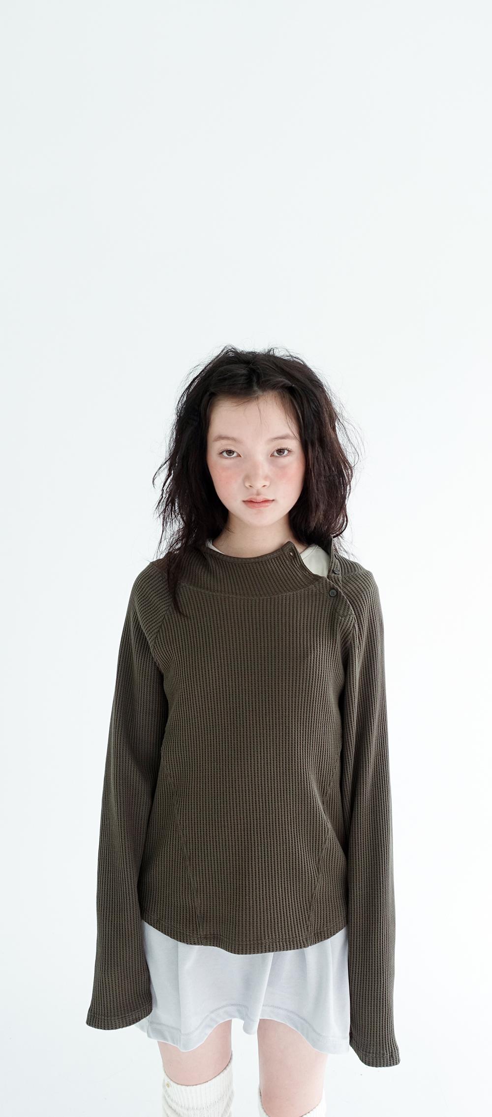 side button waffle hoodie