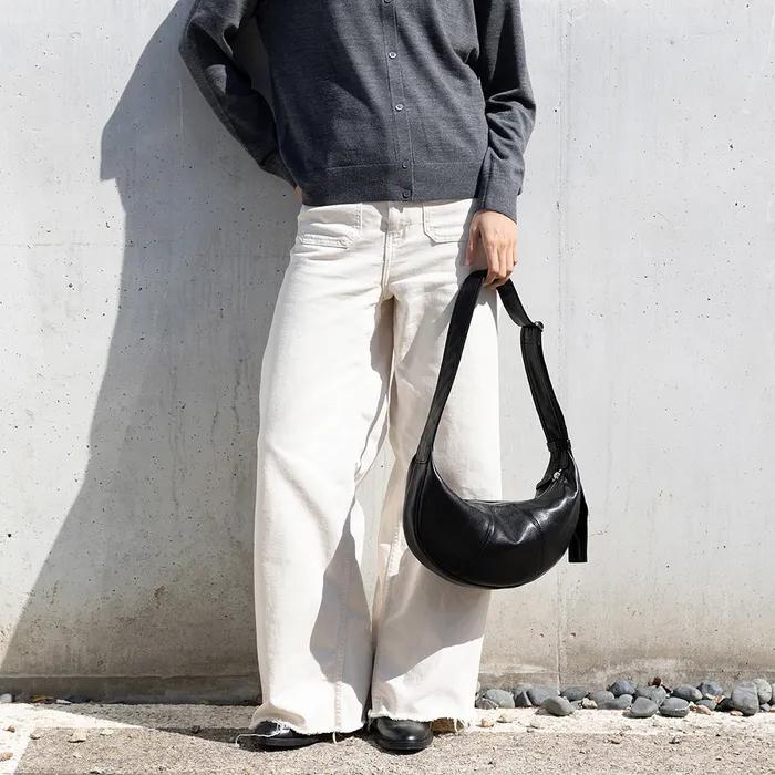 스플릿 하프문 메신저백_블랙 (small)