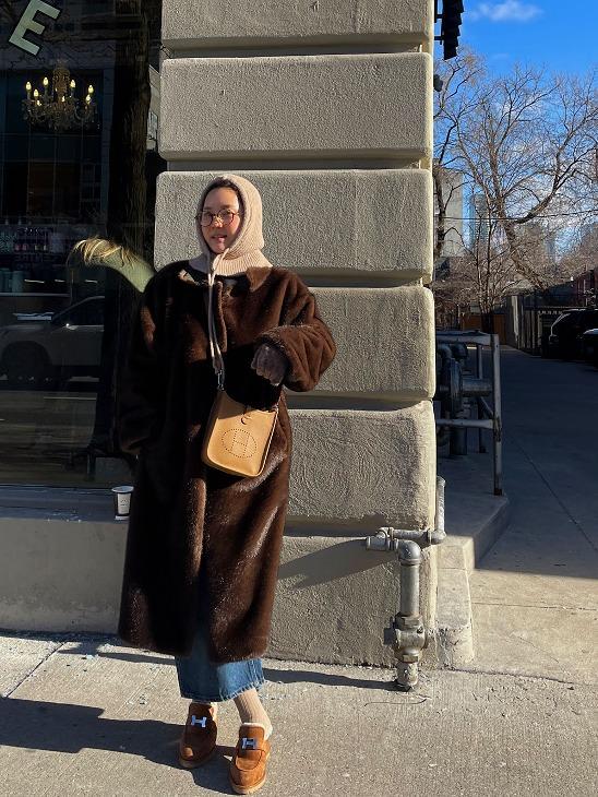 로로 리버시블 페이크 밍크 롱 패딩