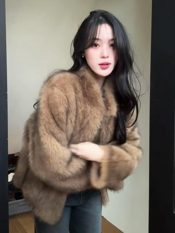 슬로우앤드 [역대급블프🖤/링킹봉제/믹스퍼컬러] ONLYSLOW. 샌더 루즈핏 믹스톤밍크 퍼자켓 - 2 color (무료배송)