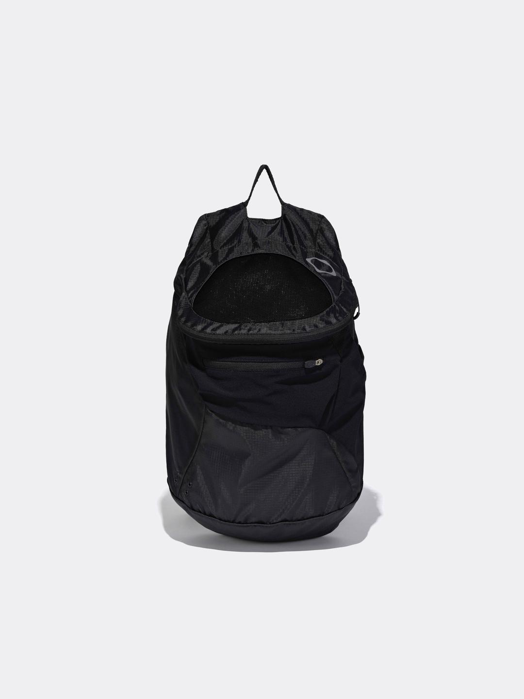 미스치프 LIGHTWEIGHT ZIP-AROUND BACKPACK-BLACK