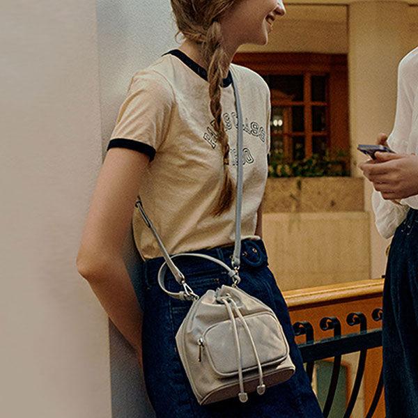 에센셜 나일론 버킷백 BE2SI304-11