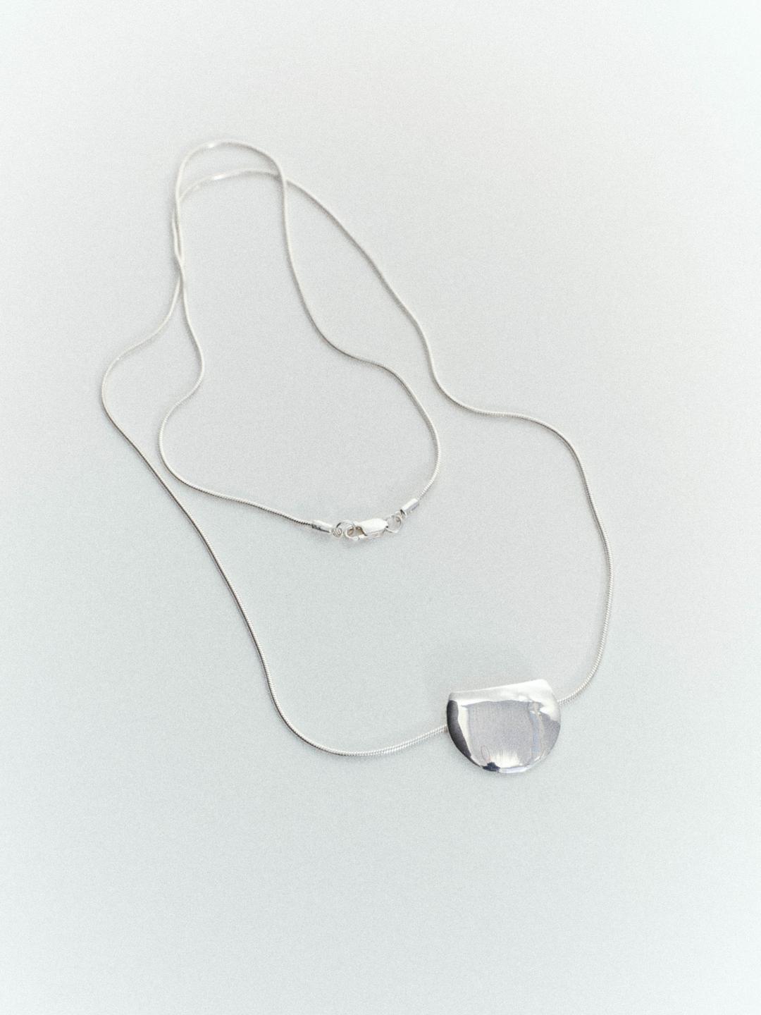 PANORAMA NECKLACE