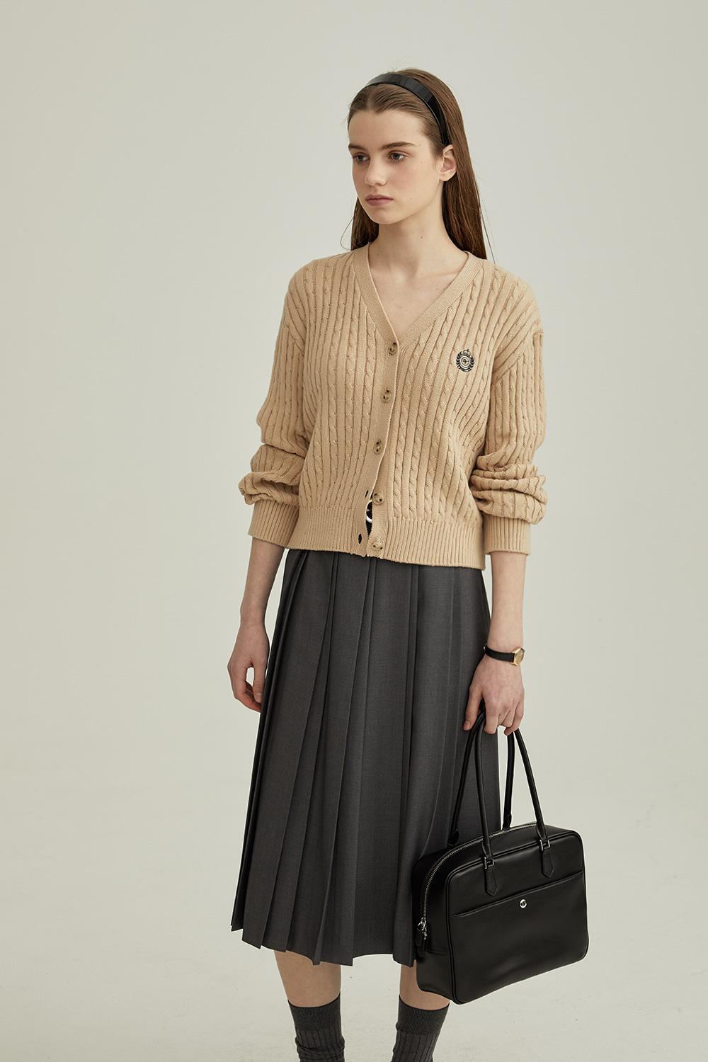 CREST LOGO CABLE CARDIGAN CLASSIC BEIGE