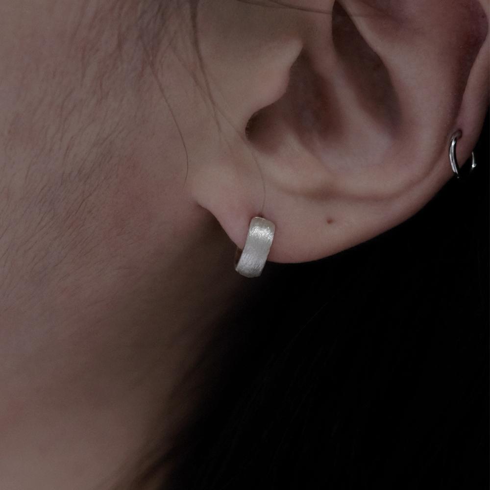 [29CM 단독] Sanding standard one touch earring