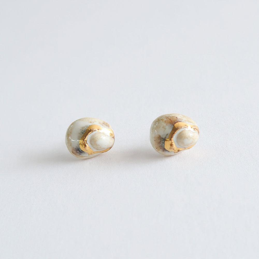 Dew drop earring [ivory&brown]