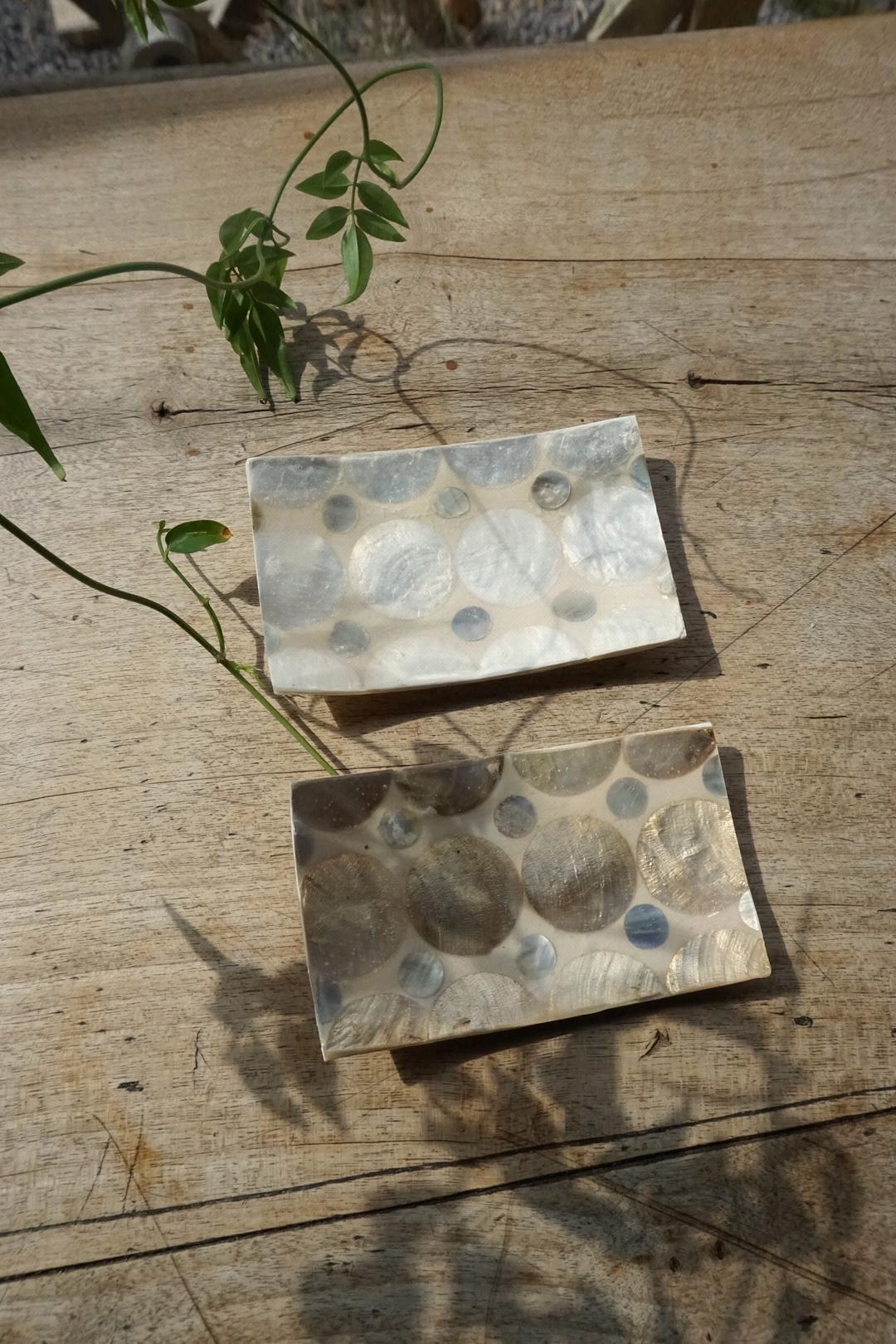 MINI CARD SHELL COIN TRAY - 2 COLORS