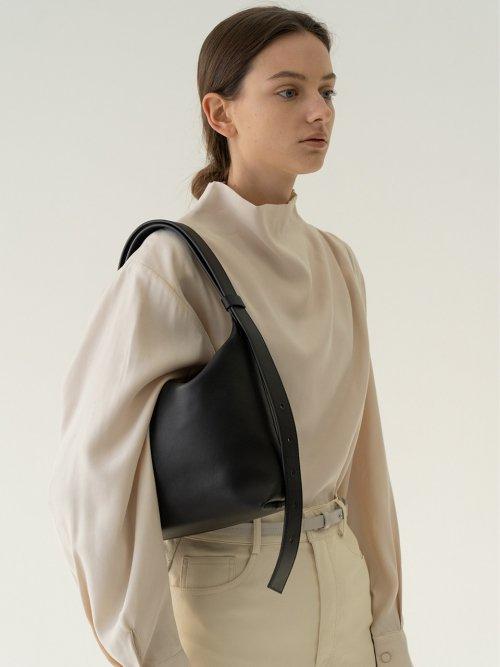 더뮤지엄비지터 TMV X DEINET STAR FRILL BIG BAG IN DENIM