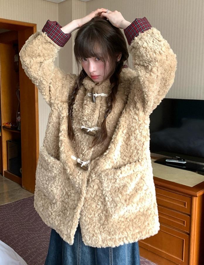 RAINY 페이크 퍼 체크 패치워크 후드 더플 코트 (카멜)