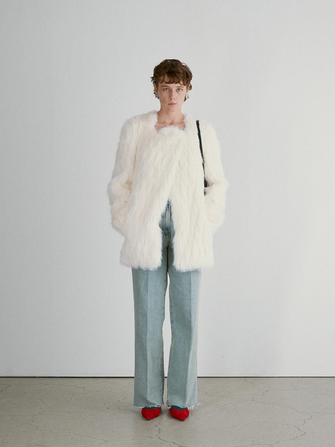 RC SIGNATURE CURVED NECK FAUX FUR JACKET (IVORY)